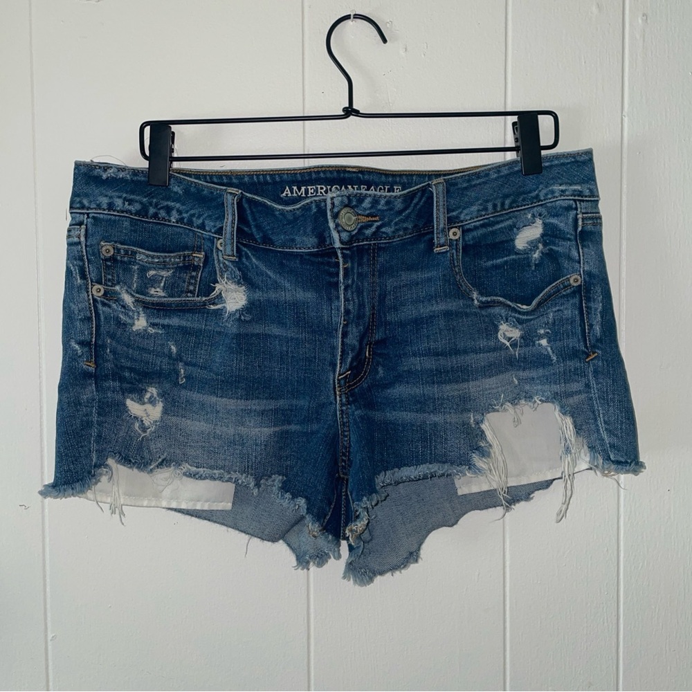American Eagle Outfitters Women’s 14 Distressed Shortie Stretch Blue Jean Shorts